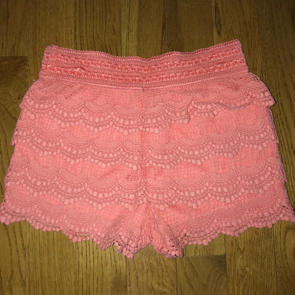 SHORTS - Picture 2 of 3
